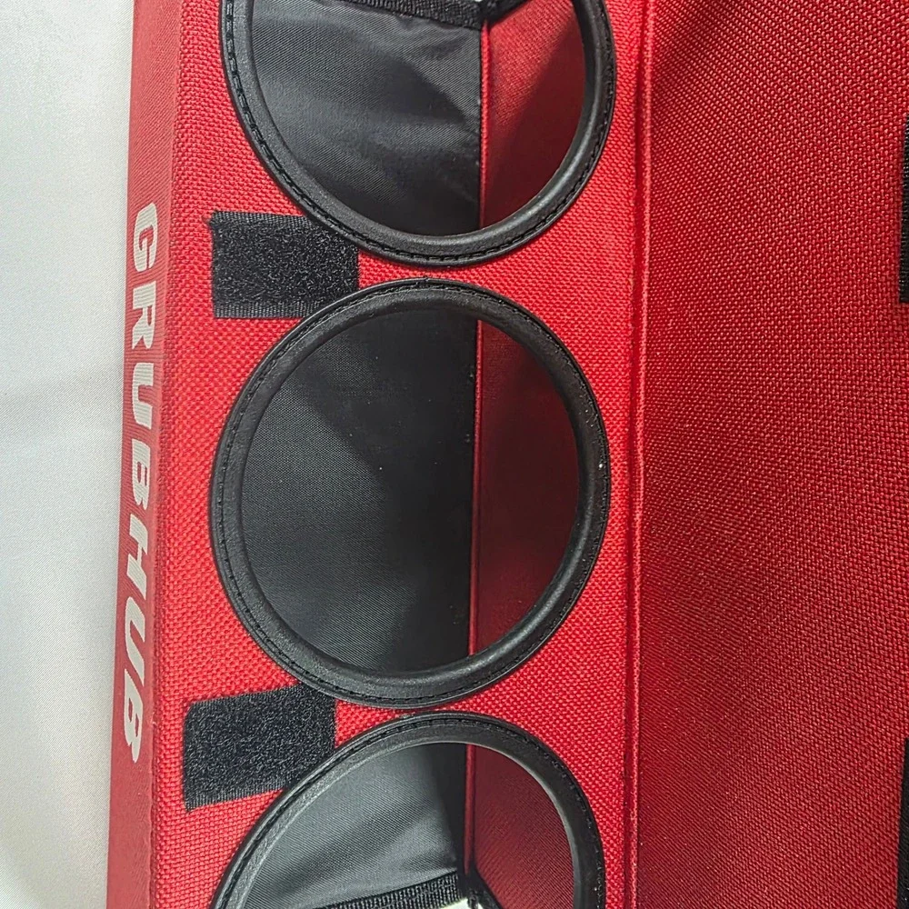 Grubhub Insulated Delivery Set 2 Thermal Bags 1 Collapsible 6 Cup Carrier Red